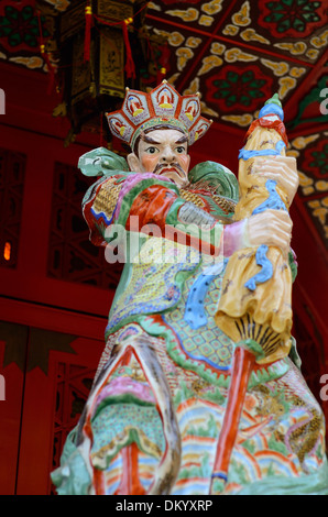 schöne chinesische Art Gottheit Riese, der den Tempeleingang zu schützen Stockfoto