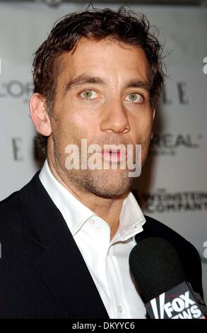 22. März 2002 - New York, NEW YORK - ENTGLEIST (mit JENNIFER ANISTON und CLIVE OWEN) Premieren im LOEWS LINCOLN SQARE THEATER am 30. Oktober 2005 IN New York City.  30 Oktober 2005  NEW YORK, NY ANDREA RENAULT, K45724AR (Kredit-Bild: © Globe Photos/ZUMAPRESS.com) Stockfoto