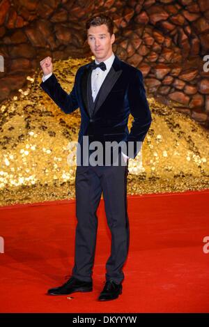 Berlin, Deutschland. 9. Dezember 2013. Benedict Cumberbatch bei der Europa-Premiere des Films The Hobbit - die Verwüstung von Smaug bei Cinestar-Kino im Sony Center am Potsdamer Platz in Berlin am Montag 09.The Dezember Stockfoto