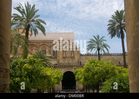 Eintritt in die Mezquita (Moschee-Kathedrale), Córdoba, Andalusien, Spanien. AKA "große Moschee von Cordoba". Stockfoto