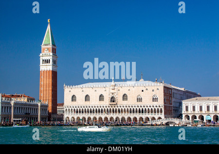 Venedig - St. Marks Platz vom Canal. Stockfoto