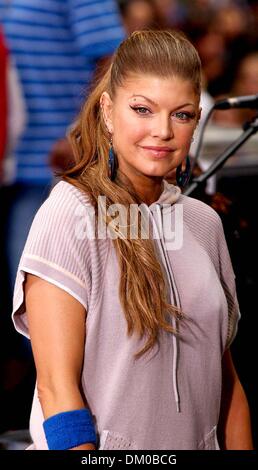18. April 2002 - K43545AR. NBC '' KONZERTREIHE HEUTE SHOW SOMMER '', FEATURING; DIE BLACK EYED PEAS. . NBC STUDIOS AM ROCKEFELLER CENTER. NEW YORK CITY. .06 / 03 / 2005. ANDREA RENAULT-2005.FERGIE. (Kredit-Bild: © Globe Photos/ZUMAPRESS.com) Stockfoto