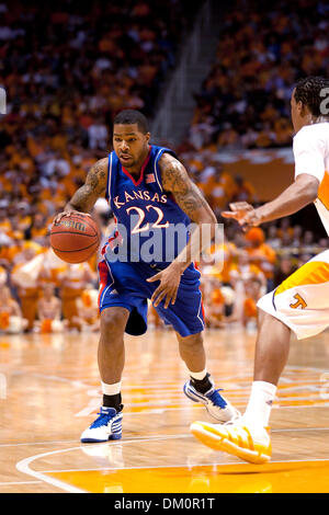 10. Januar 2010 - Knoxville, Tennessee, USA - 10. Januar 2010: The Tennessee Volunteers verärgert die Nummer 1 auf Platz Kansas Jayhawks 76 68 in der Thompson-Boling Arena in Knoxville, TN (Credit-Bild: © Jeremy Brevard/Southcreek Global/ZUMApress.com) Stockfoto