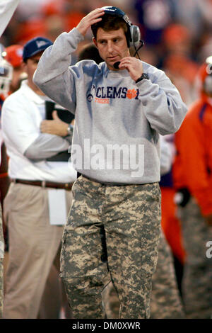 21. November 2009 - Clemson, South Carolina, USA - 21. November 2009: Clemson Cheftrainer Dabo Swinney. (Kredit-Bild: © Frankie Gatter/Southcreek Global/ZUMApress.com) Stockfoto