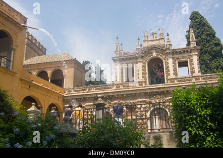 Gärten des Alcázar (Königlicher Palast), Sevilla, Andalusien, Spanien. "Wassergärten von Dorne" in Game of Thrones. Stockfoto