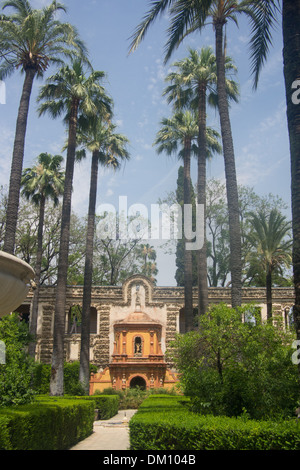 Gärten des Alcázar (Königlicher Palast), Sevilla, Andalusien, Spanien. "Wassergärten von Dorne" in Game of Thrones. Stockfoto