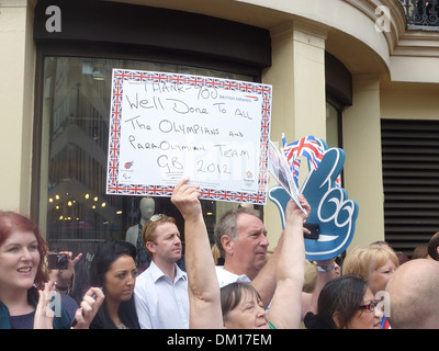 Atmosphäre die 2012 Olympischen Feier Parade London, England - 10.09.12 Stockfoto