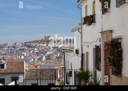 Antequera, eines der weißen Dörfer (Pueblos Blancos) von Andalusien, Spanien Stockfoto