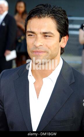 31. Dezember 2001 - K444473AR.'' DIE GROßEN RAID '' SPECIAL SCREENING AUF INTREPID SEA, AIR UND SPACE MUSEUM, NEW YORK CITY 10.08.2005. ANDREA RENAULT-MARK CONSUELOS(Credit Image: © Globe Photos/ZUMAPRESS.com) Stockfoto