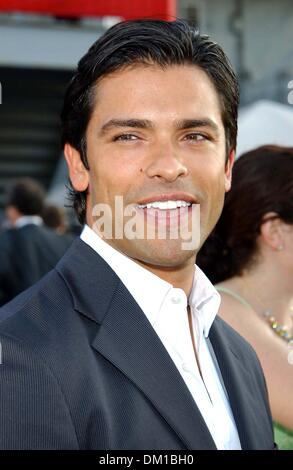 31. Dezember 2001 - K444473AR.'' DIE GROßEN RAID '' SPECIAL SCREENING AUF INTREPID SEA, AIR UND SPACE MUSEUM, NEW YORK CITY 10.08.2005. ANDREA RENAULT-MARK CONSUELOS(Credit Image: © Globe Photos/ZUMAPRESS.com) Stockfoto