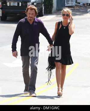 Johnny Hallyday und seine Frau Laeticia Hallyday besuchen Sunset Plaza Los Angeles, Kalifornien - 10.09.12 Stockfoto