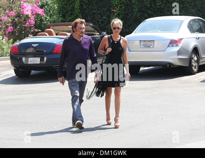 Johnny Hallyday und seine Frau Laeticia Hallyday besuchen Sunset Plaza Los Angeles, Kalifornien - 10.09.12 Stockfoto