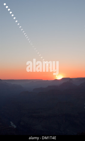 Zusammensetzung der ringförmige Sonnenfinsternis Mai 2012, Grand Canyon Stockfoto