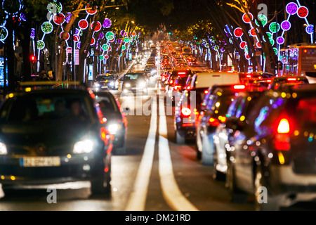 Weihnachtsbeleuchtung in der Avenida da Liberdade, Lissabon, Portugal, Europa Stockfoto