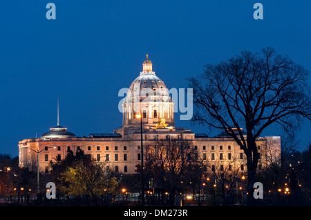 Minnesota State Capitol äußere des Beaux-Arts-Architektur-Stil, die nachts beleuchtet Stockfoto