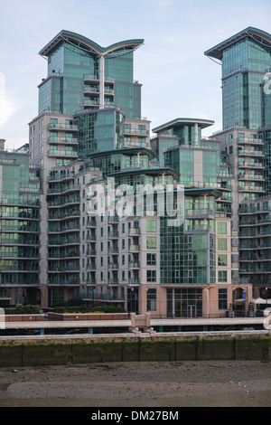 St George Wharf von Vauxhall Bridge Stockfoto