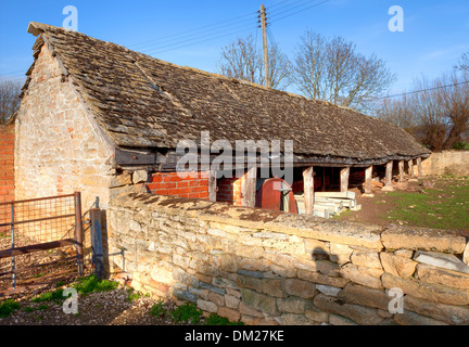 Traditionelle Sheltershed in Cotswolds, Gloucestershire, England. Stockfoto