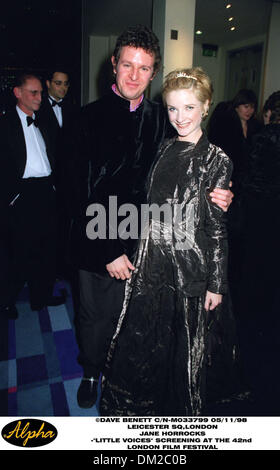 5. November 1998 öffnet - 42. LONDON Filmfestival (BFI) "Little Voice" mit einem Gala-Screening am Leicester Square... Jane Horrocks. (Kredit-Bild: © Globe Photos/ZUMAPRESS.com) Stockfoto