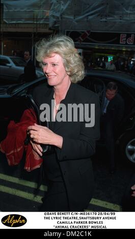 28. April 1999 - London, Großbritannien - 28.04.99 LYRIC THEATRE, SHAFTSBURY AVENUE. CAMILLA PARKER BOWLES.'' ANIMAL CRACKERS'' musikalische (Kredit-Bild: © Globe Photos/ZUMAPRESS.com) Stockfoto