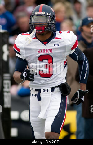 Unter Rüstung Senior Schüssel; Der Ole Miss Wide Receiver Shay Hodge betritt das Feld während der Spieler Einführungen; Im Norden gewann das Spiel 31-13; Ladd Peebles Stadion; Mobile-AL (Kredit-Bild: © John Korduner/Southcreek Global/ZUMApress.com) Stockfoto