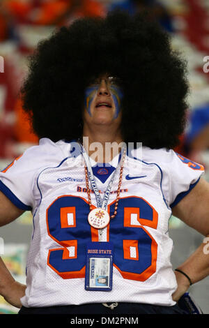 Boise State Broncos Kampf gegen TCU gehörnte Frösche in der 39. jährlichen Fiesta Bowl Tostitos gesponsert.  Boise State Ventilatoren sind in Kraft vor Beginn der Fiesta Bowl gegen TCU. (Kredit-Bild: © Tony Leon/Southcreek Global/ZUMApress.com) Stockfoto