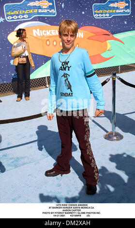 21. April 2001 - 14. KIDS' CHOICE AWARDS. BARKER AUFHÄNGER SANTA MONICA CA... AARON CARTER. FITZROY BARRETT / 21.04.2001 K21589FB (D) (Kredit-Bild: © Globe Photos/ZUMAPRESS.com) Stockfoto