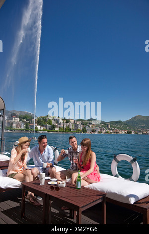 Schweiz Europa Paradiso Gruppe Frau Mann paar Paare See Monte Bre Lugano See Kanton TI Tessin Südschweiz Stockfoto