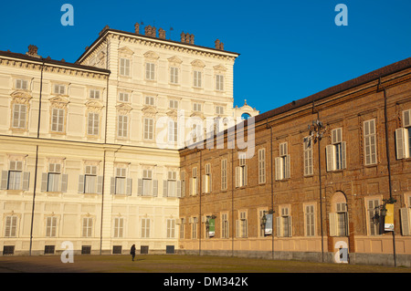 Palazzo Reale Königspalast Piazza Reale Platz Turin Stadt Piedmont Region Nord Italien Mitteleuropa Stockfoto