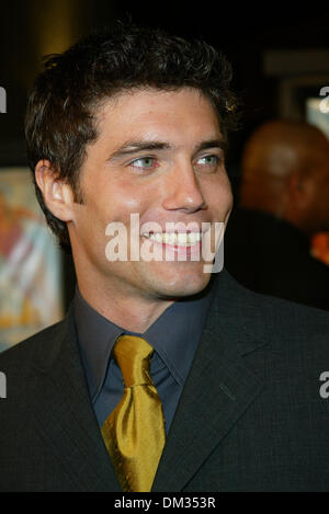 11. Februar 2002 PREMIERE - Los Angeles, Kalifornien - Kreuzung. AN GRAUMANS CHINESE THEATRE IN LOS ANGELES. ANSON MOUNT. FITZROY BARRETT / 11.02.2002 K24302FB (D) (Kredit-Bild: © Globe Photos/ZUMAPRESS.com) Stockfoto