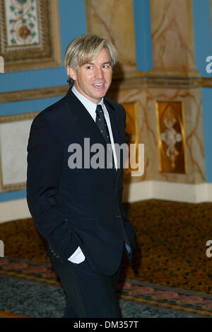 7. März 2002 - Los Angeles, Kalifornien - SHOWEST GALA AWARDS 2002. IM PARIS HOTEL IN LAS VEGAS. BAZ LUHRMANN. FITZROY BARRETT / 07.03.2002 K24257FB (D) (Kredit-Bild: © Globe Photos/ZUMAPRESS.com) Stockfoto