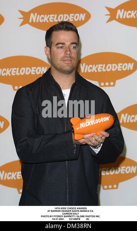 21. April 2001 - 14. KIDS' CHOICE AWARDS. BARKER AUFHÄNGER SANTA MONICA CA... CARSON DALY. FITZROY BARRETT / 21.04.2001 K21589FB (D) (Kredit-Bild: © Globe Photos/ZUMAPRESS.com) Stockfoto