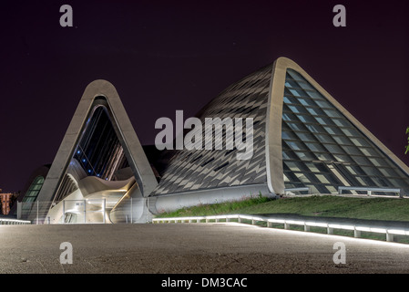 Eintrag Pavillon entworfen von Zaha Hadid, in der Nacht, Saragoza, Aragon, Spanien Stockfoto