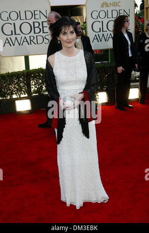 20. Januar 2002 - 59. GOLDEN AWARDS. IM BEVERLY HILTON HOTEL HILLS BEVERLY CA... ENYA. FITZROY BARRETT / 20.01.2002 K23865FB (D) (Kredit-Bild: © Globe Photos/ZUMAPRESS.com) Stockfoto