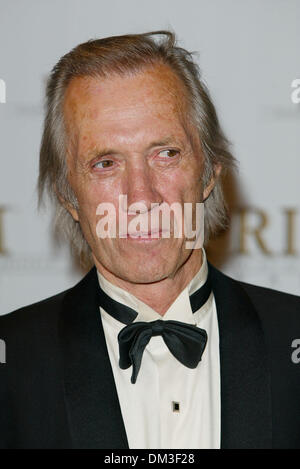 9. Mai 2002 - Los Angeles, Kalifornien - 6TH ANNUAL PRISM AWARDS. BEI CBS Fernsehen Los Angeles IN LOS ANGELES, Kalifornien. DAVID CARRADINE. FITZROY BARRETT / 09.05.2002 K24938FB (D) (Kredit-Bild: © Globe Photos/ZUMAPRESS.com) Stockfoto