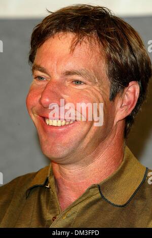 8. September 2002 - Toronto, Kanada - Pressekonferenz dem Himmel so fern. AUF DEM TORONTO INTERNATIONAL FILMFESTIVAL. AN DEN VIER JAHRESZEITEN HOTEL TORONTO KANADA. DENNIS QUAID. FITZROY BARRETT / 08.09.2002 K26026FB (D) (Kredit-Bild: © Globe Photos/ZUMAPRESS.com) Stockfoto