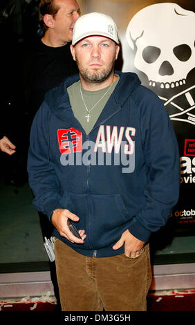 21. Oktober 2002 - Hollywood, Kalifornien - FRED DURST... K26842FB WELT-PREMIERE "JACKASS THE MOVIE''. BEI DER ARCLIGHT THEATER, HOLLYWOOD, CA.OCT. 21, 2002. FITZROY BARRETT / 2002 (Kredit-Bild: © Globe Photos/ZUMAPRESS.com) Stockfoto