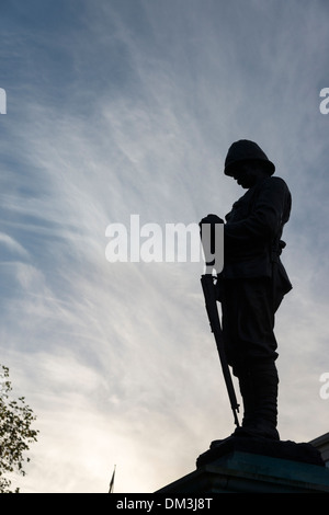 Die Boer Kriegerdenkmal in Cheltenham UK Silhouette Stockfoto