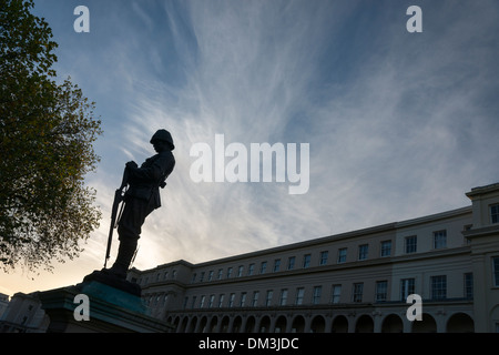 Die Boer Kriegerdenkmal in Cheltenham UK Silhouette Stockfoto