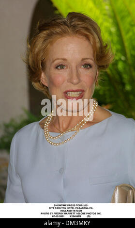 12. Juli 2001 - SHOWTIME Presse TOUR 2001.RITZ CARLTON HOTEL PASADENA CA... HOLLAND TAYLOR. FITZROY BARRETT / 12.07.2001 K22459FB (D) (Kredit-Bild: © Globe Photos/ZUMAPRESS.com) Stockfoto