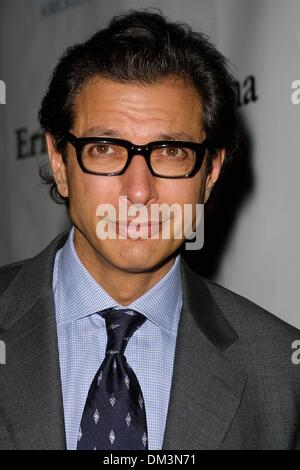 2. Oktober 2001 - Kampagne amerikanische Ozeane 2001 Partner AWARD. IM JAHRHUNDERT PLAZA HOTEL LOS ANGELES, KALIFORNIEN. JEFF GOLDBLUM. FITZROY BARRETT / 02.10.2001 K22995FB (D) (Kredit-Bild: © Globe Photos/ZUMAPRESS.com) Stockfoto