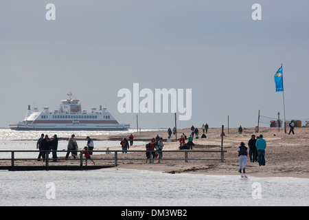 Die Fähre M/V Uthlande ab Wyk auf Föhr Deutschland Föhr. Stockfoto