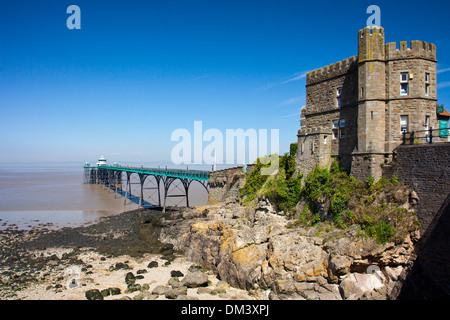 Restaurierten viktorianischen Pier und den Bristolkanal bei Clevedon, North Somerset, England, UK Stockfoto