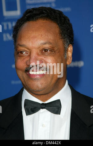 23. Februar 2002 - Los Angeles, Kalifornien - 33rd NAACP IMAGE AWARDS. IM UNIVERSAL AMPHITHEATER LOS ANGELES CA... JESSE JACKSON. FITZROY BARRETT / 23.02.2002 K24180FB (D) (Kredit-Bild: © Globe Photos/ZUMAPRESS.com) Stockfoto