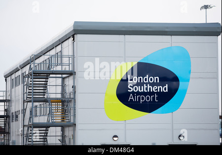 29.11.2013 London Southend Airport Schild am Gebäude Stockfoto