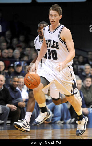 Bulldoggen Gordon Hayward erhält einen Schuss in letzter Sekunde gewinnen über die Musketiere. Butler gewinnt Xavier 69-68. (20) Gordon Hayward mit dem Ball. (Kredit-Bild: © Mike Taylor/Southcreek Global/ZUMApress.com) Stockfoto