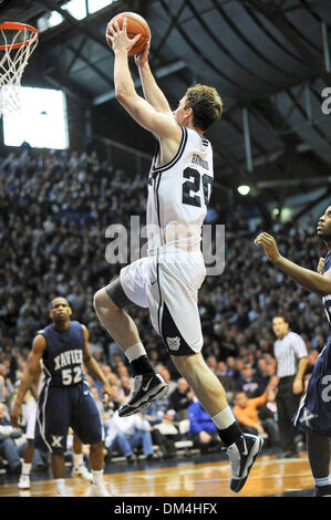 Bulldoggen Gordon Hayward erhält einen Schuss in letzter Sekunde gewinnen über die Musketiere. Butler gewinnt Xavier 69-68. (20) Gordon Hayward scoring (Credit-Bild: © Mike Taylor/Southcreek Global/ZUMApress.com) Stockfoto