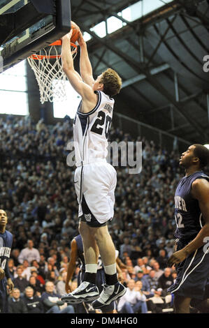 Bulldoggen Gordon Hayward erhält einen Schuss in letzter Sekunde gewinnen über die Musketiere. Butler gewinnt Xavier 69-68. (20) Gordon Hayward scoring (Credit-Bild: © Mike Taylor/Southcreek Global/ZUMApress.com) Stockfoto