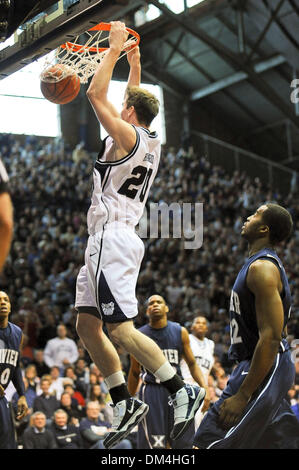 Bulldoggen Gordon Hayward erhält einen Schuss in letzter Sekunde gewinnen über die Musketiere. Butler gewinnt Xavier 69-68. (20) Gordon Hayward scoring (Credit-Bild: © Mike Taylor/Southcreek Global/ZUMApress.com) Stockfoto