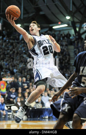 Bulldoggen Gordon Hayward erhält einen Schuss in letzter Sekunde gewinnen über die Musketiere. Butler gewinnt Xavier 69-68. (20) Gordon Hayward scoring (Credit-Bild: © Mike Taylor/Southcreek Global/ZUMApress.com) Stockfoto