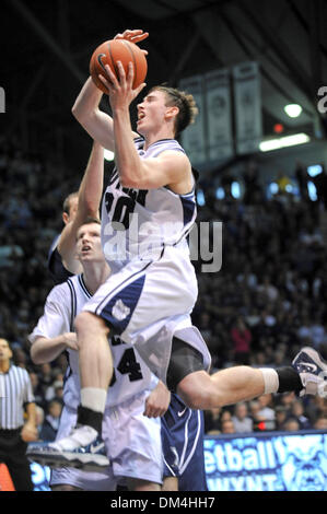 Bulldoggen Gordon Hayward erhält einen Schuss in letzter Sekunde gewinnen über die Musketiere. Butler gewinnt Xavier 69-68. (20) Gordon Hayward. (Kredit-Bild: © Mike Taylor/Southcreek Global/ZUMApress.com) Stockfoto